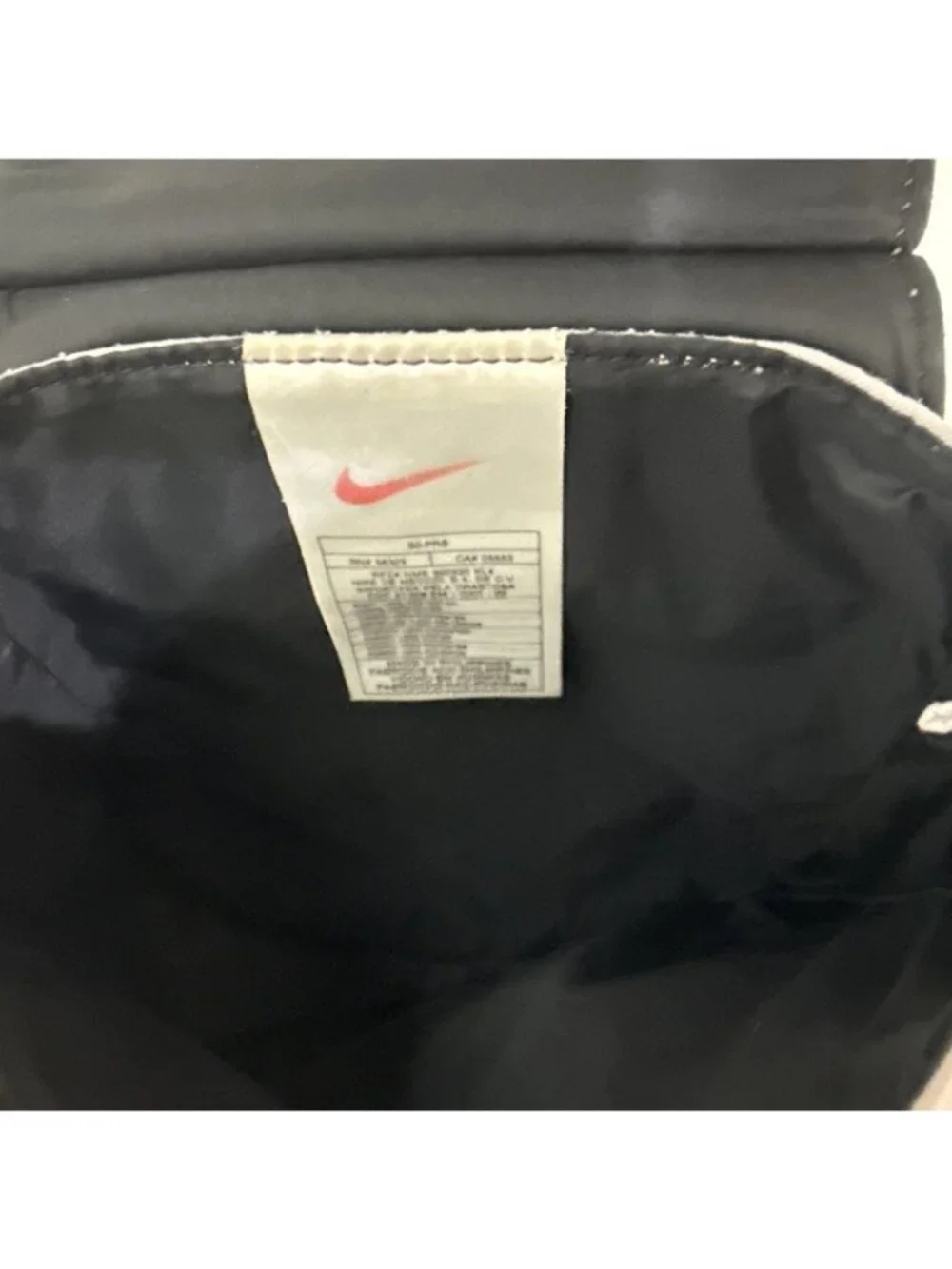 Y2K Nike Crossbody Sling Bag Gray Backpack Streetwear Hype Grail Travel VTG